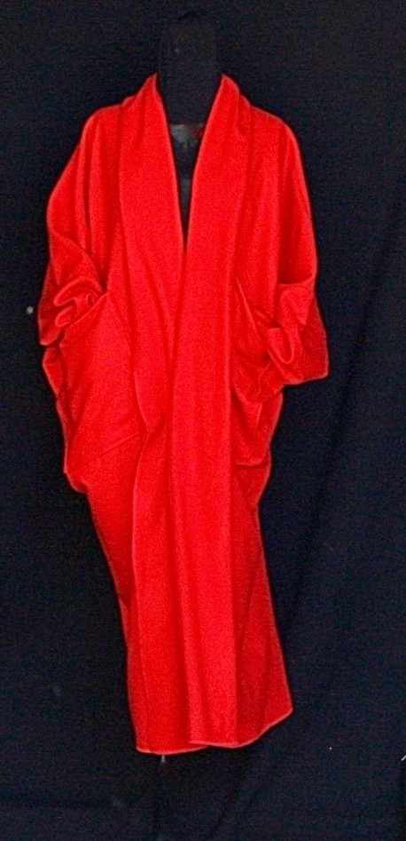 Manteau rouge vermillon Après la mousson