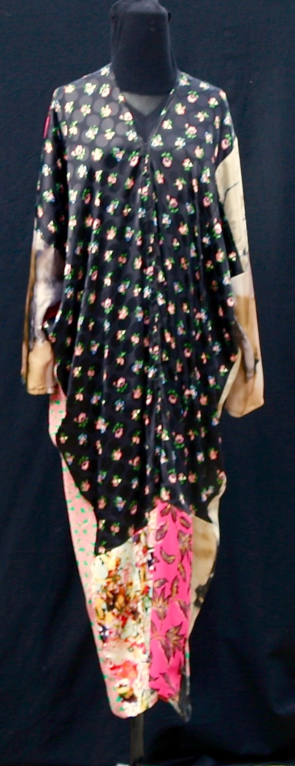 Robe manches longues satin polyester Après la mousson